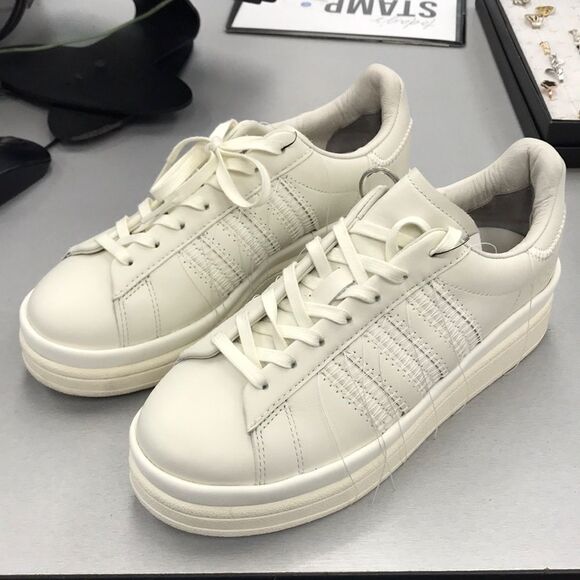 Y-3 Shoes Sz.7 - Picture 1 of 9